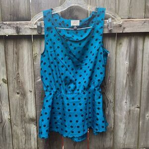 Eyelash Couture polka dotted top sz. XS